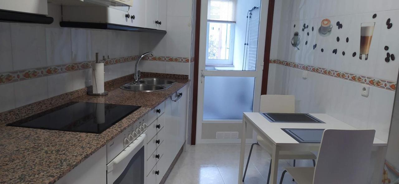Moderno Y Luminoso 2 Dormitorios Con Todas Las Comodidades En Pontevedra Ciudad Luaran gambar
