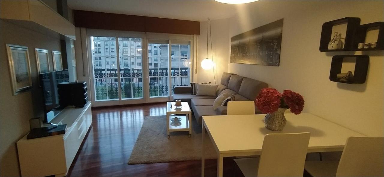 Moderno Y Luminoso 2 Dormitorios Con Todas Las Comodidades En Pontevedra Ciudad Luaran gambar